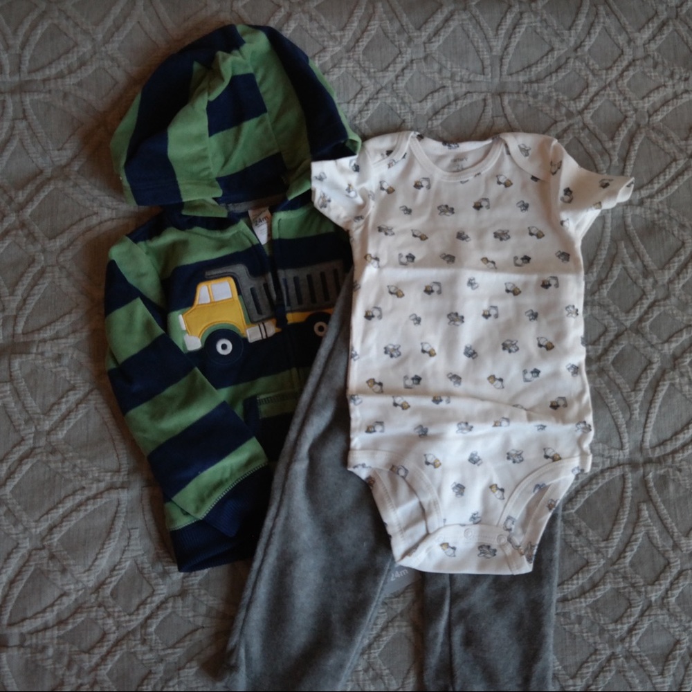 NWT 3-Piece Carter’s Set